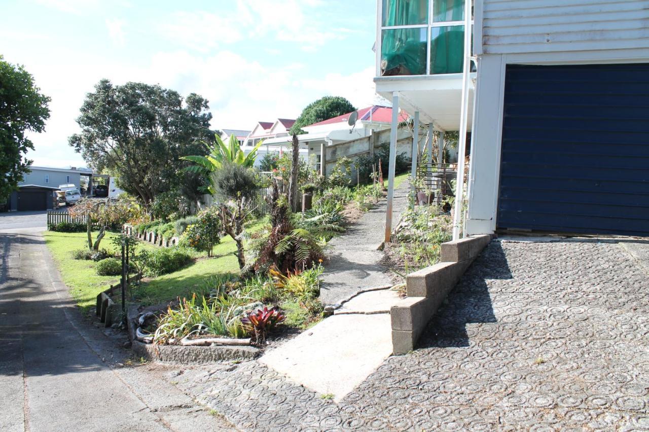 Brockies B N B Bed & Breakfast Rawene Exterior photo
